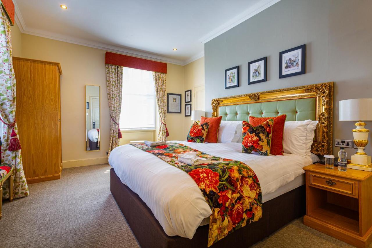 The Rutland Arms Hotel, Bakewell, Derbyshire المظهر الخارجي الصورة