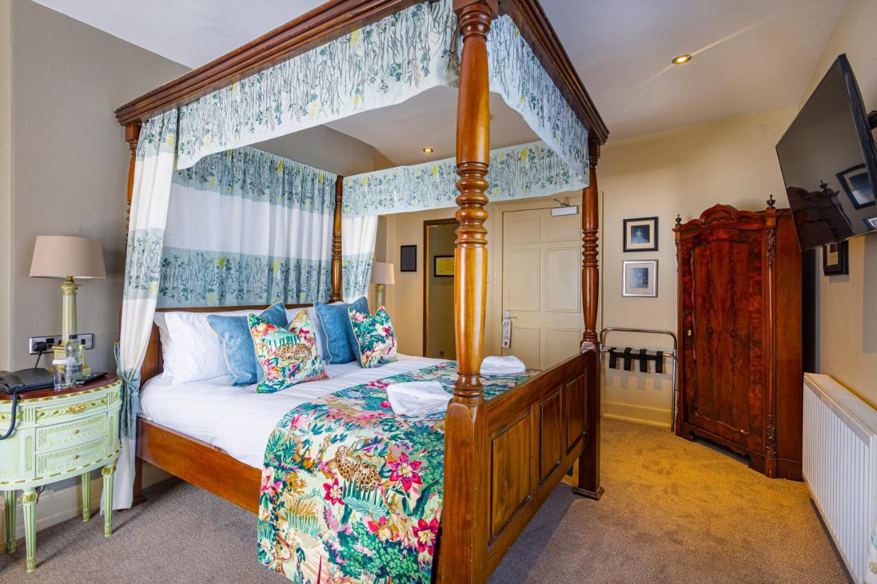 The Rutland Arms Hotel, Bakewell, Derbyshire المظهر الخارجي الصورة
