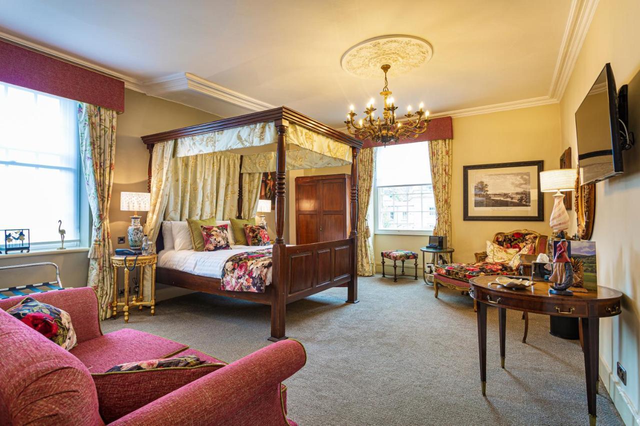 The Rutland Arms Hotel, Bakewell, Derbyshire المظهر الخارجي الصورة