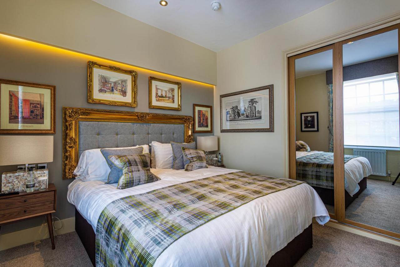 The Rutland Arms Hotel, Bakewell, Derbyshire المظهر الخارجي الصورة