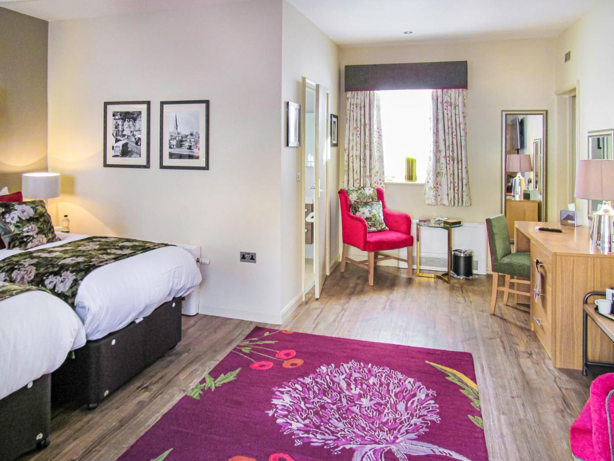 The Rutland Arms Hotel, Bakewell, Derbyshire المظهر الخارجي الصورة