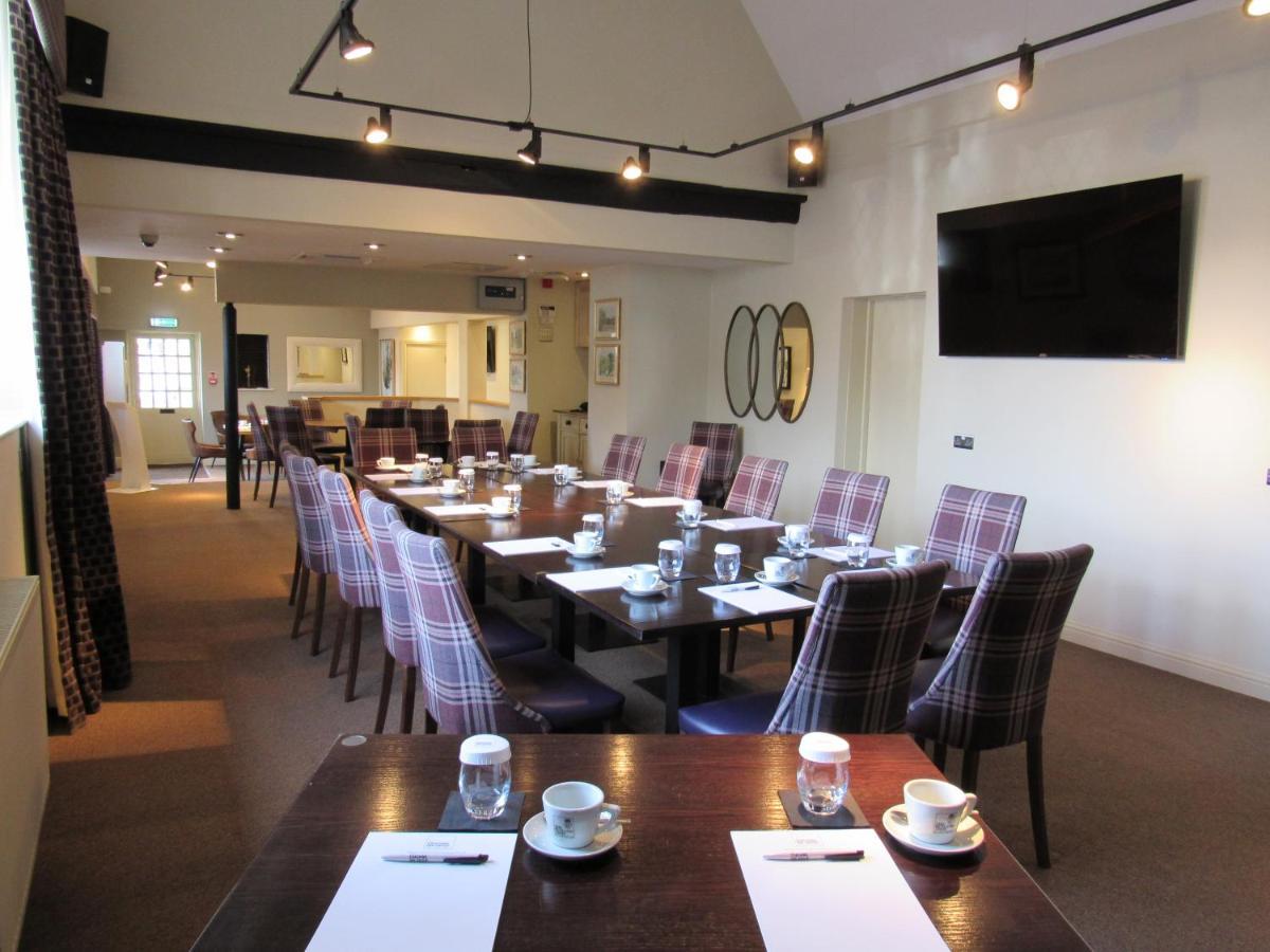 The Rutland Arms Hotel, Bakewell, Derbyshire المظهر الخارجي الصورة