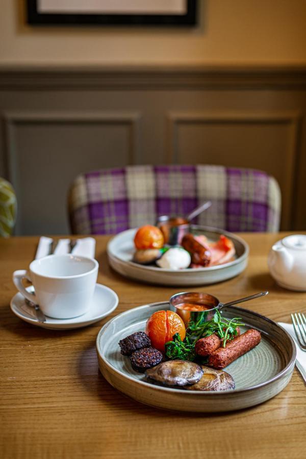 The Rutland Arms Hotel, Bakewell, Derbyshire المظهر الخارجي الصورة