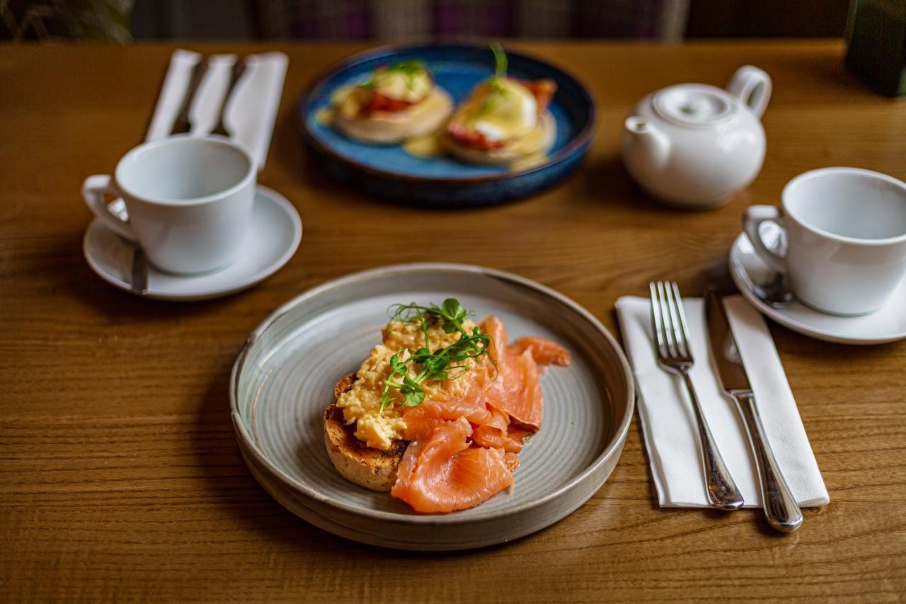 The Rutland Arms Hotel, Bakewell, Derbyshire المظهر الخارجي الصورة