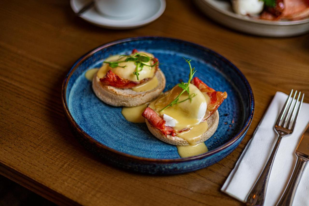 The Rutland Arms Hotel, Bakewell, Derbyshire المظهر الخارجي الصورة